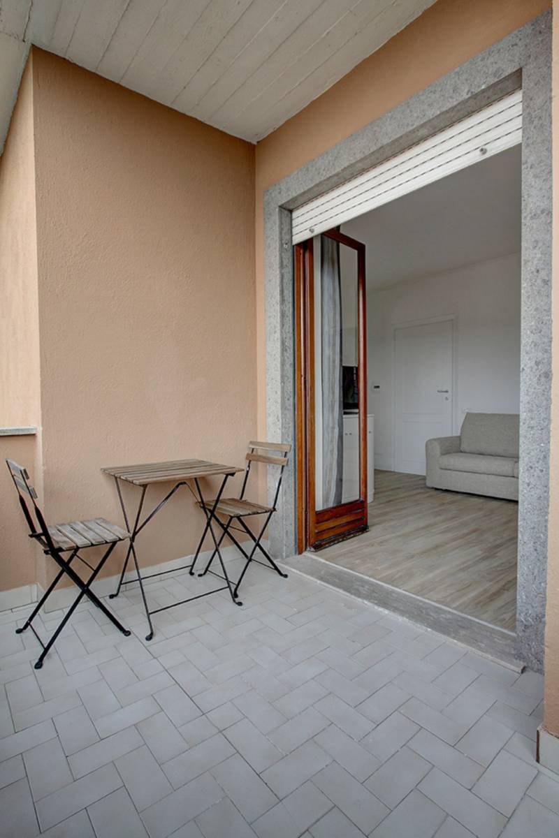 appartamenti-trilocali-roma-medio-lungo-periodo-residence-villa-agnese-balcone appartamenti-trilocali-roma-medio-lungo-periodo-residence-villa-agnese-balcone